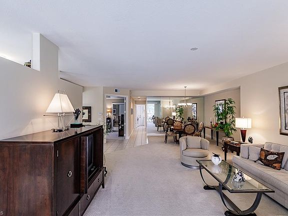 5th image of 562 Laguna Royale Blvd APT 602