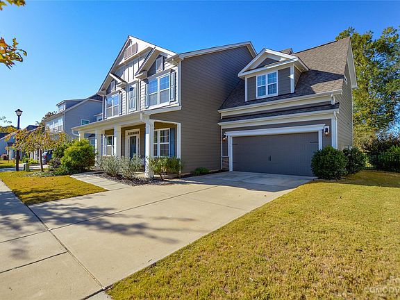 2nd image of 8826 Cantrell Way