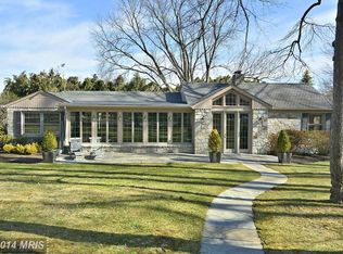 7508 Overlook Pl, Annandale, VA 22003