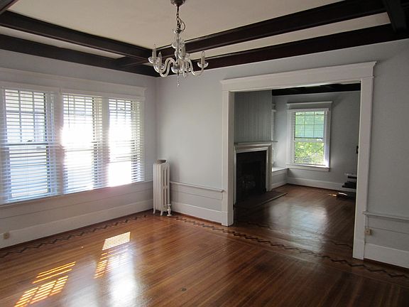 4th image of 499 Richmond Ave #2