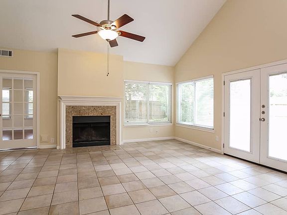 2nd image of 16018 Elmbank Dr