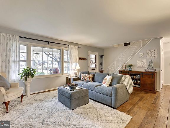 5th image of 3013 Savoy Ln