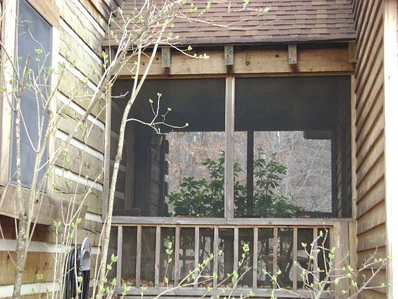 4th image of 2665 Hawthorne Ave