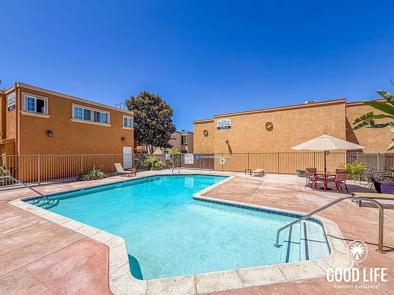 5252 Balboa Arms Dr #228 — Photo 15