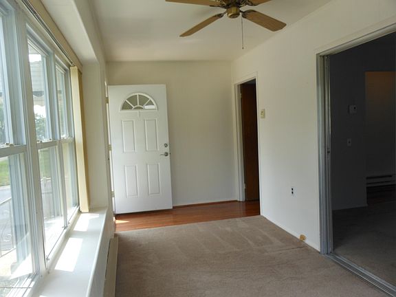 4th image of 46 Franklin Lane #B