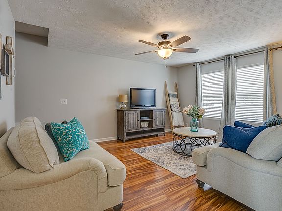 5th image of 2604 Apostle Ln