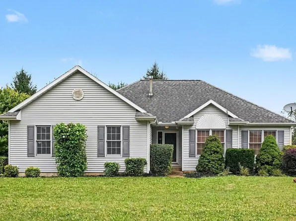 1458 Rutland Ct, Winona Lake, IN 46590