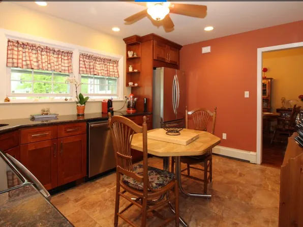 (undisclosed Address), Hicksville, NY 11801