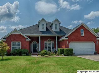 1947 Red Sunset Dr, Decatur, AL 35603