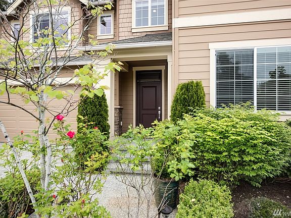 2nd image of 10764 243rd Ave NE