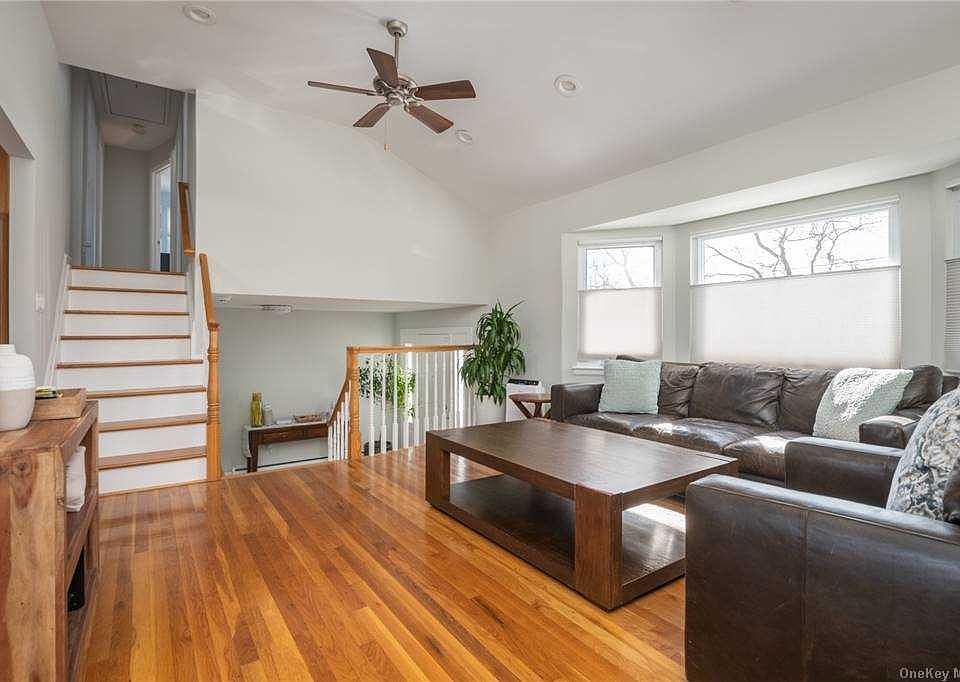 1st image of 649A Bellmore Ave