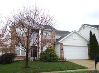316 Carr Manor Ct, Ballwin, MO 63021