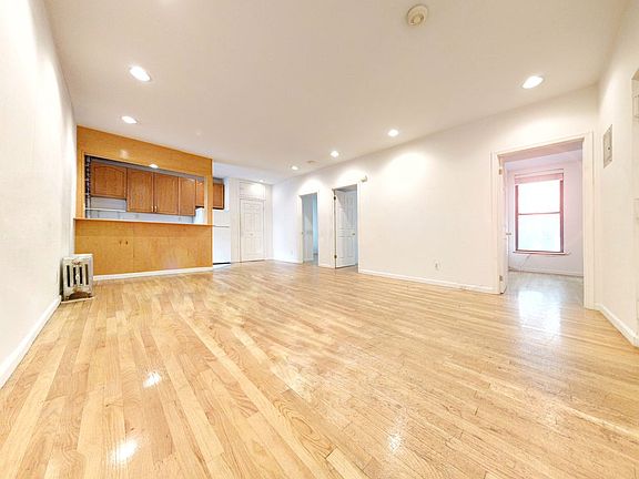 5th image of 299 E 11th St APT 2C