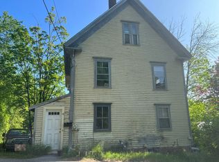 19 Chance Pond Rd, Franklin, NH 03235