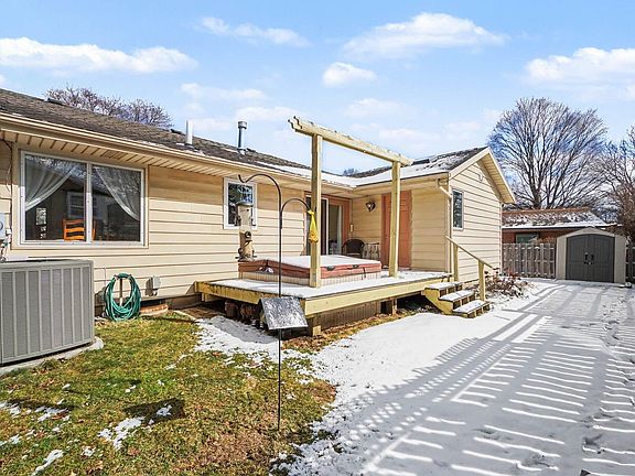 2nd image of 3621 Middlebury Dr