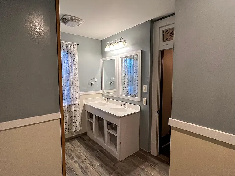 37 Haldane St #37 — Photo 11