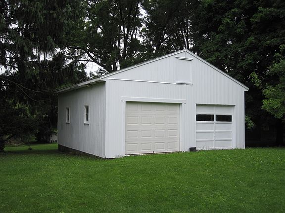 2nd image of 604 Deborah Dr