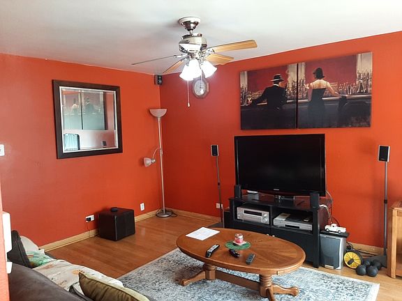 3rd image of 10113 Mulberry Ave