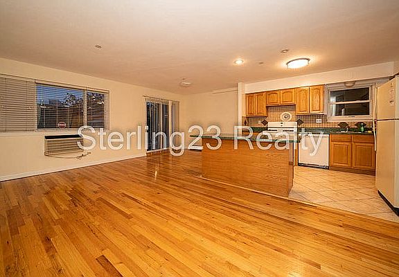 3rd image of 23-58 37th St #2F