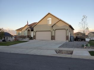 1252 S Skyline Rd, Saratoga Springs, UT 84045