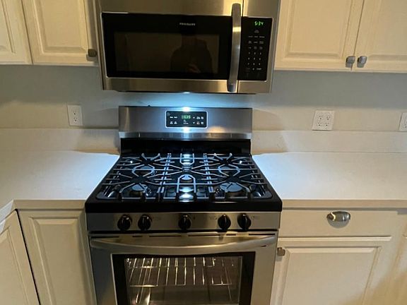 Updated kitchen with new appliances