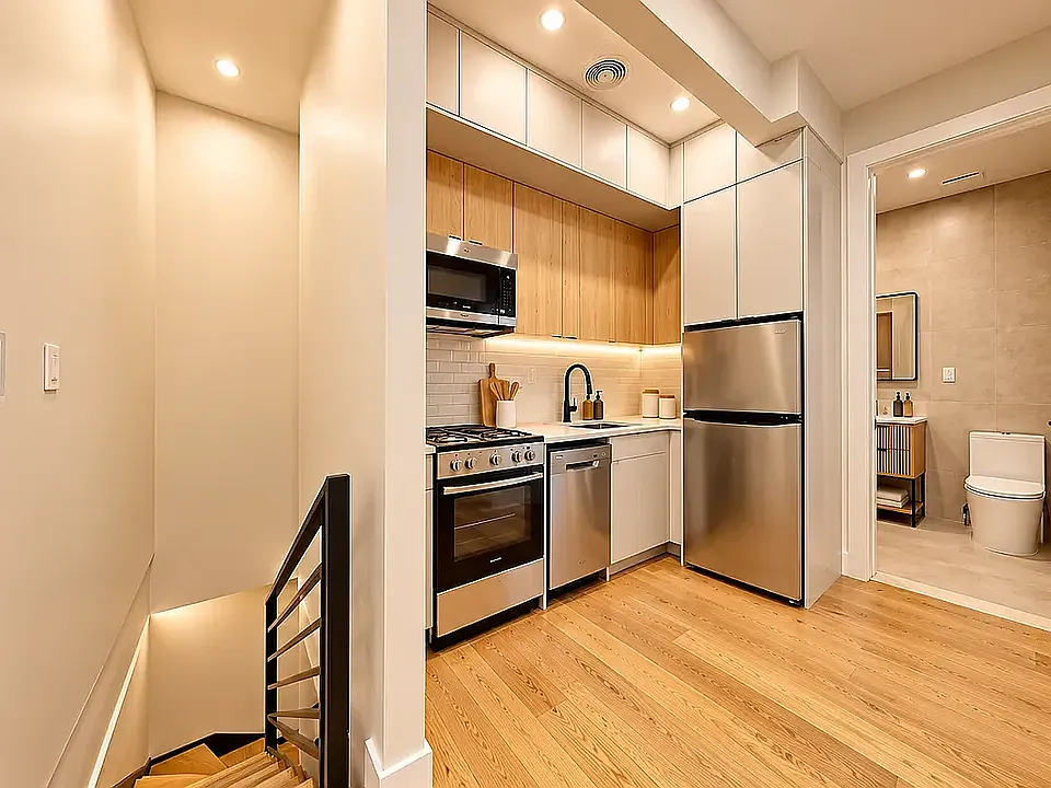 88 Manhattan Ave #1G