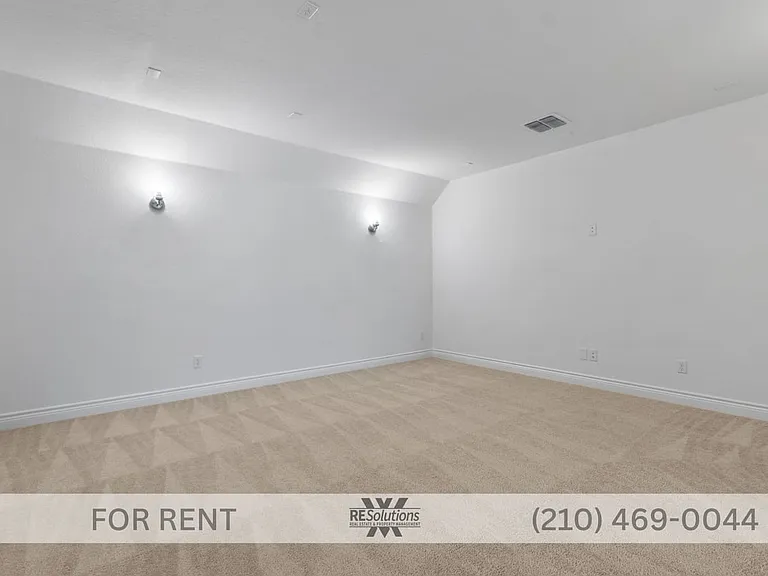 11427 Anselmo — Photo 3