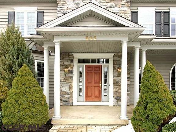 2nd image of 605 Windfield Ct