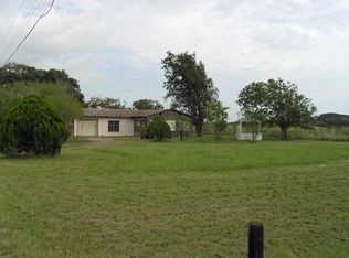 242 Milton Harrell Dr, Rockport, TX 78382