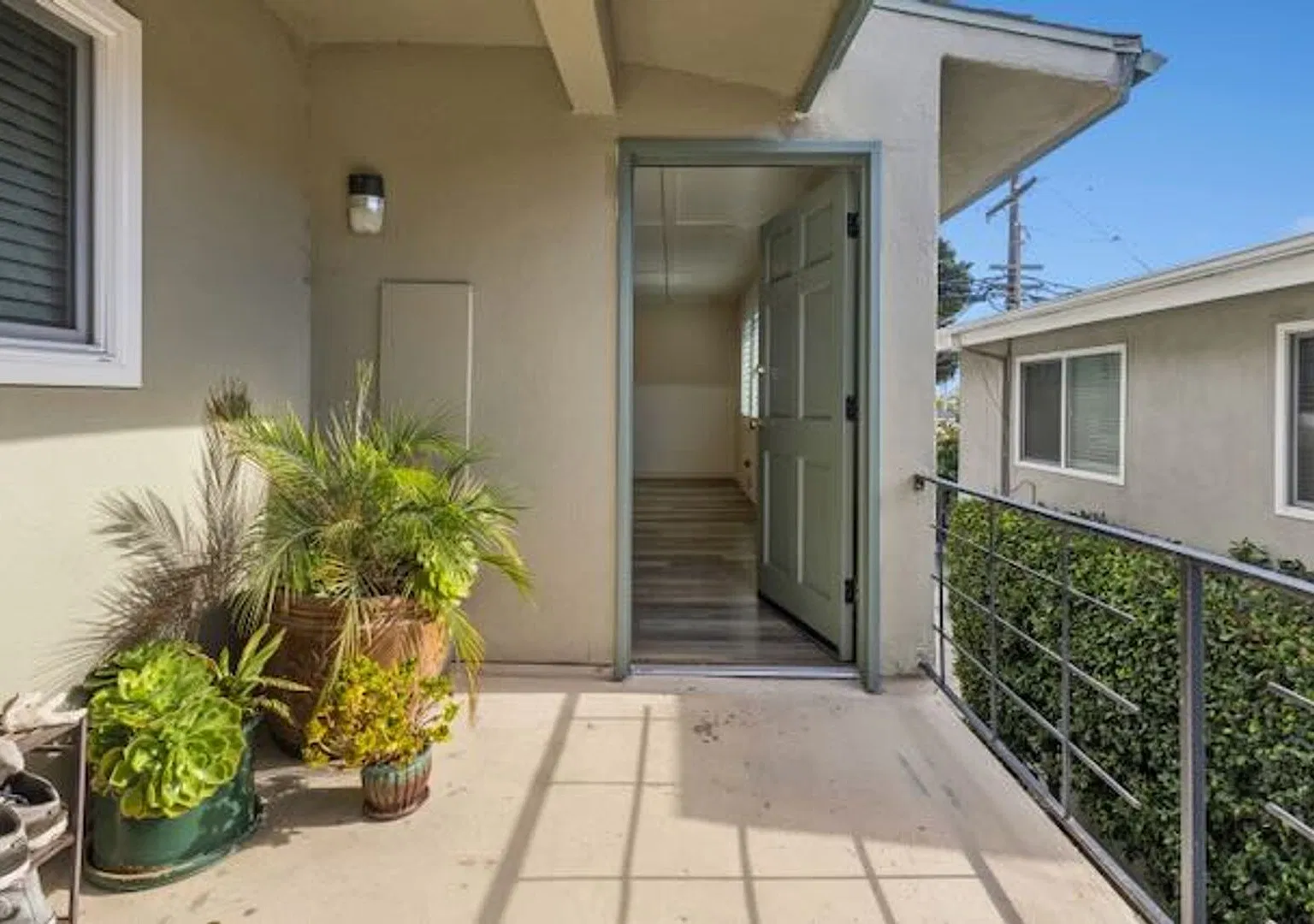 307 Avenida Santa Barbara — Photo 3