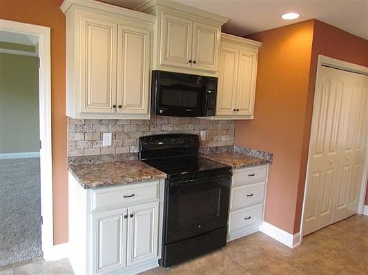 2nd image of 308 S Charity Ln