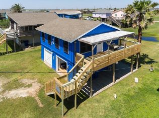 218 Driftwood Ct, Surfside Beach, TX 77541
