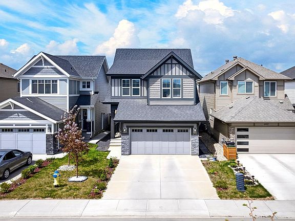 3rd image of 2255 Donaghey Way SW