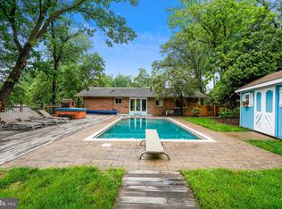 2104 Belle View Blvd, Alexandria, VA 22307