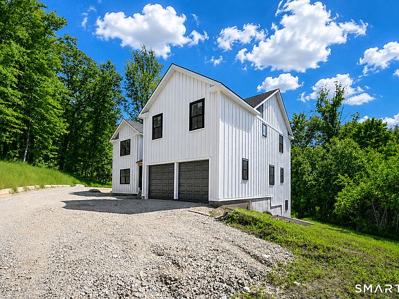 5th image of 10 Juniper Drive