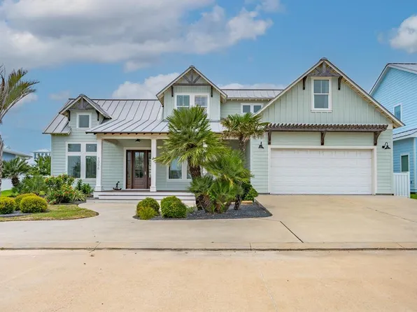 1006 Saint Johns Ct, Rockport, TX 78382