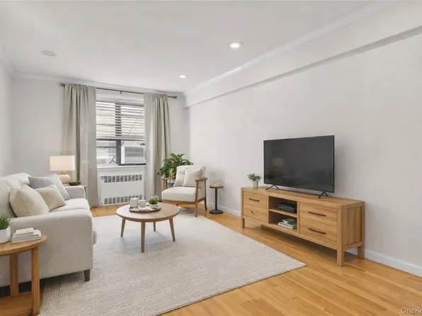 25-18 Union Street #2A, Flushing, NY 11354