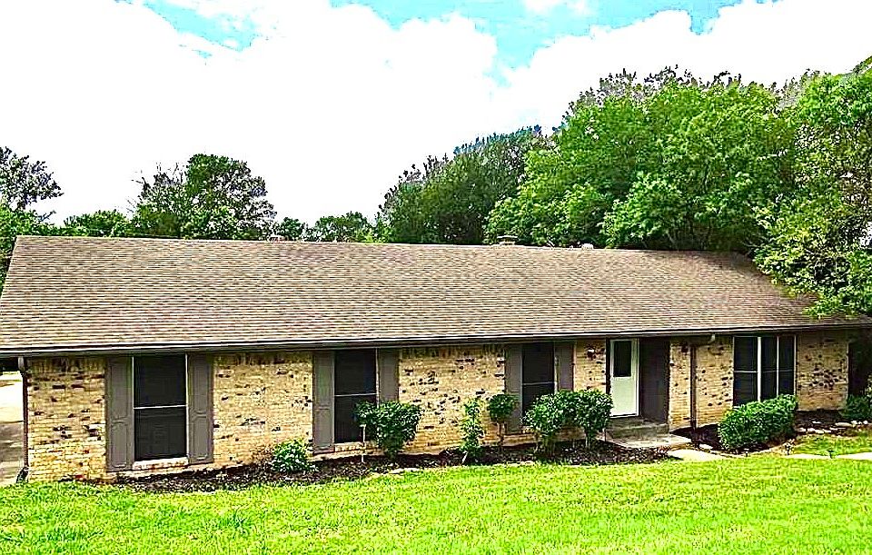 1st image of 1124 Western Oaks Dr