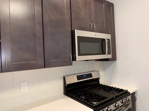 76 Beacon Avenue image 13 of 34