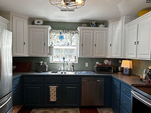 4th image of 2327 Ridgeway Rd