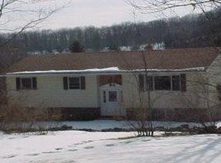 Towpath Rd, Hawley, PA 18428