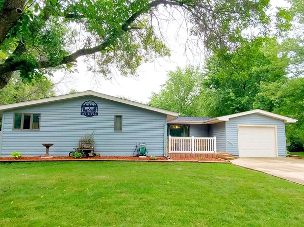 128 Westhaven Dr, Forest City, IA 50436