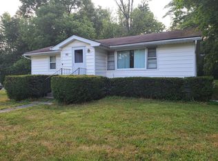 92 N Hartland St, Middleport, NY 14105