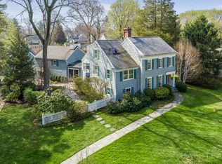 6 Bittersweet Trl, Norwalk, CT 06853