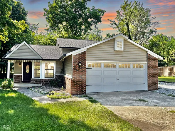 99 Mill Spgs, Coatesville, IN 46121