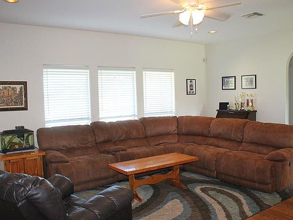 5th image of 2305 Kazmir Dr