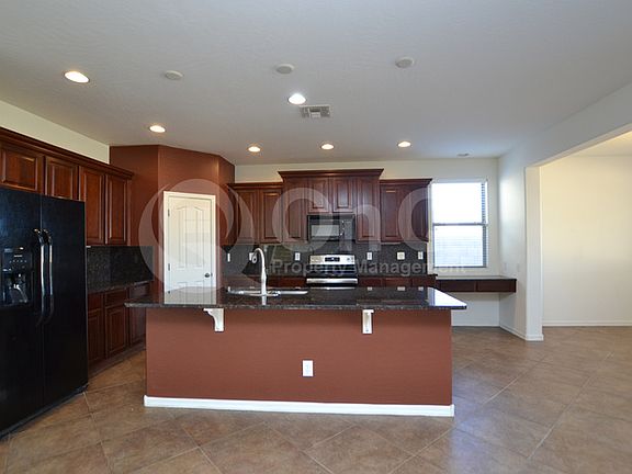3rd image of 684 W Desert Canyon Dr