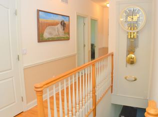 17 Wulaton Rd, Kintnersville, PA 18930