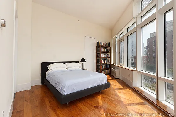 Rented by Luminous Realty | media 45