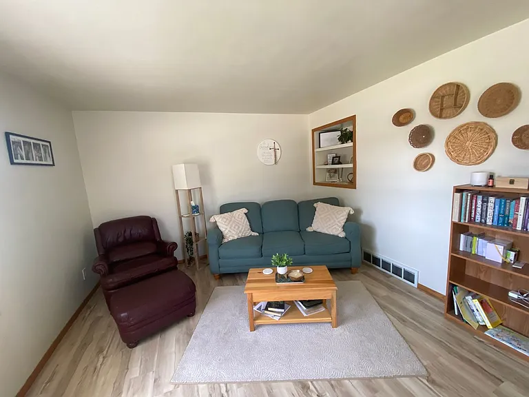 968 Grove St — Photo 11